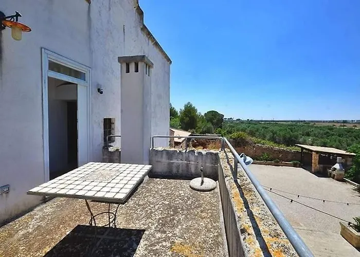 Masseria Bianca بيت للعطل *